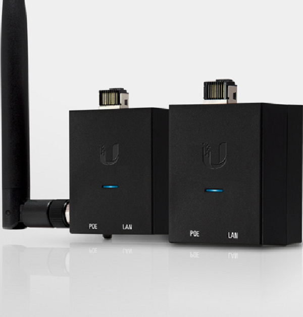 روتر وایرلس مخصوص CPE های یو بی کیوتی Ubiquiti airGateway